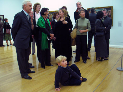 verwenden Sie die Pfeiltasten zum Blttern