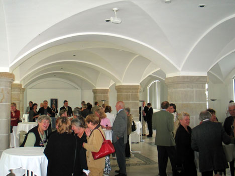 verwenden Sie die Pfeiltasten zum Bl�ttern